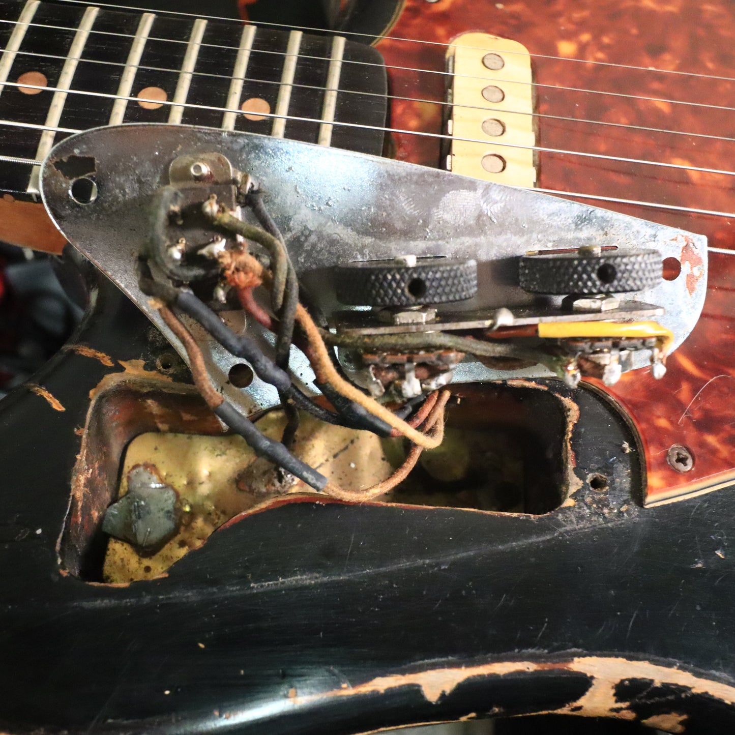 1963 Vintage Fender Jaguar Black Relic Electric Guitar