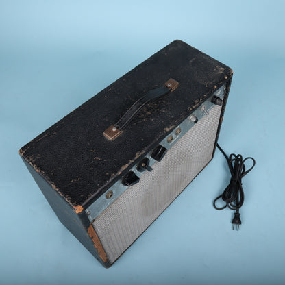 Vintage 1960s Valiant (Massie) Model 664 Tube Combo Guitar Amplifier