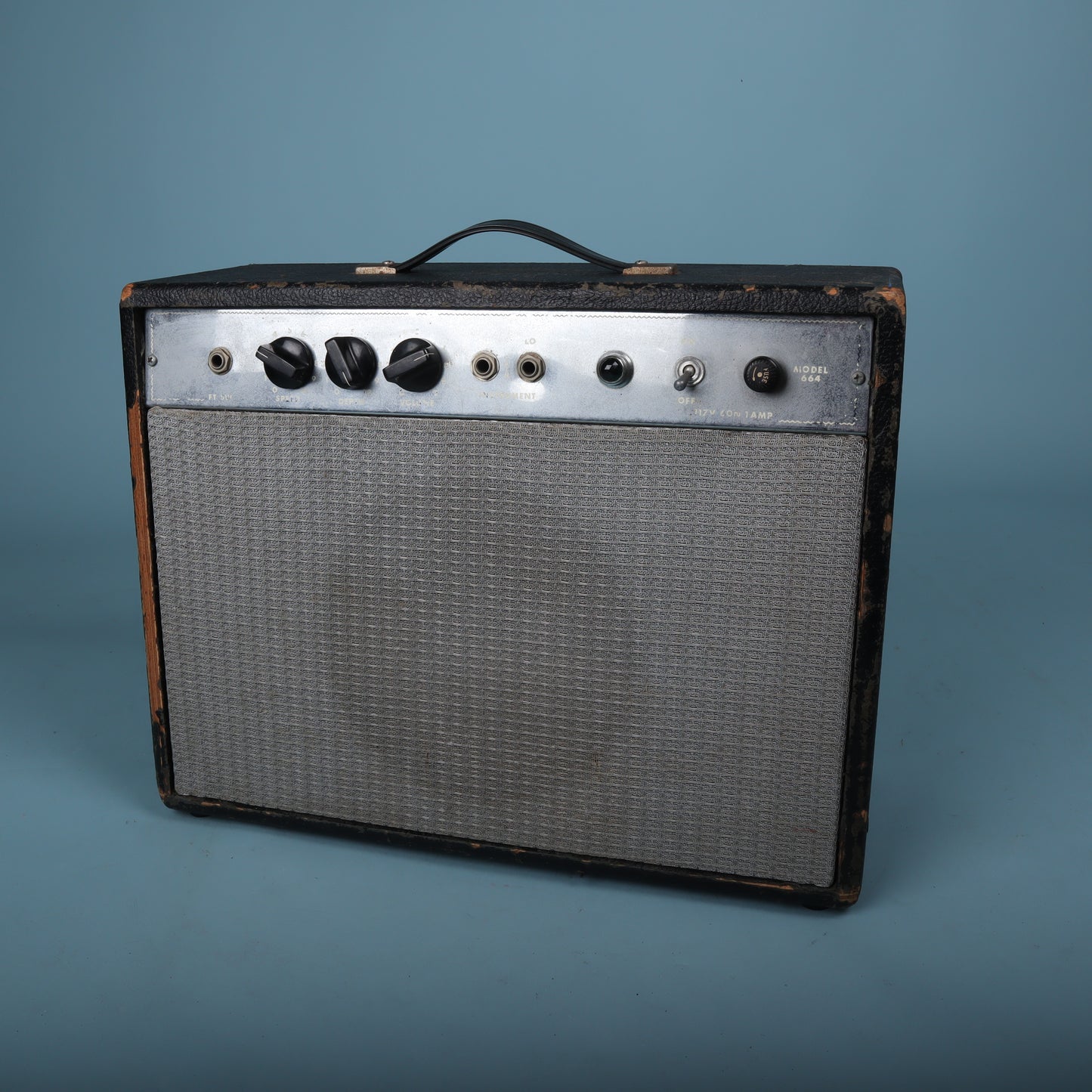 Vintage 1960s Valiant (Massie) Model 664 Tube Combo Guitar Amplifier