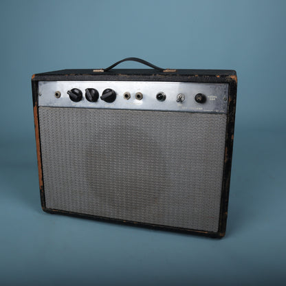 Vintage 1960s Valiant (Massie) Model 664 Tube Combo Guitar Amplifier