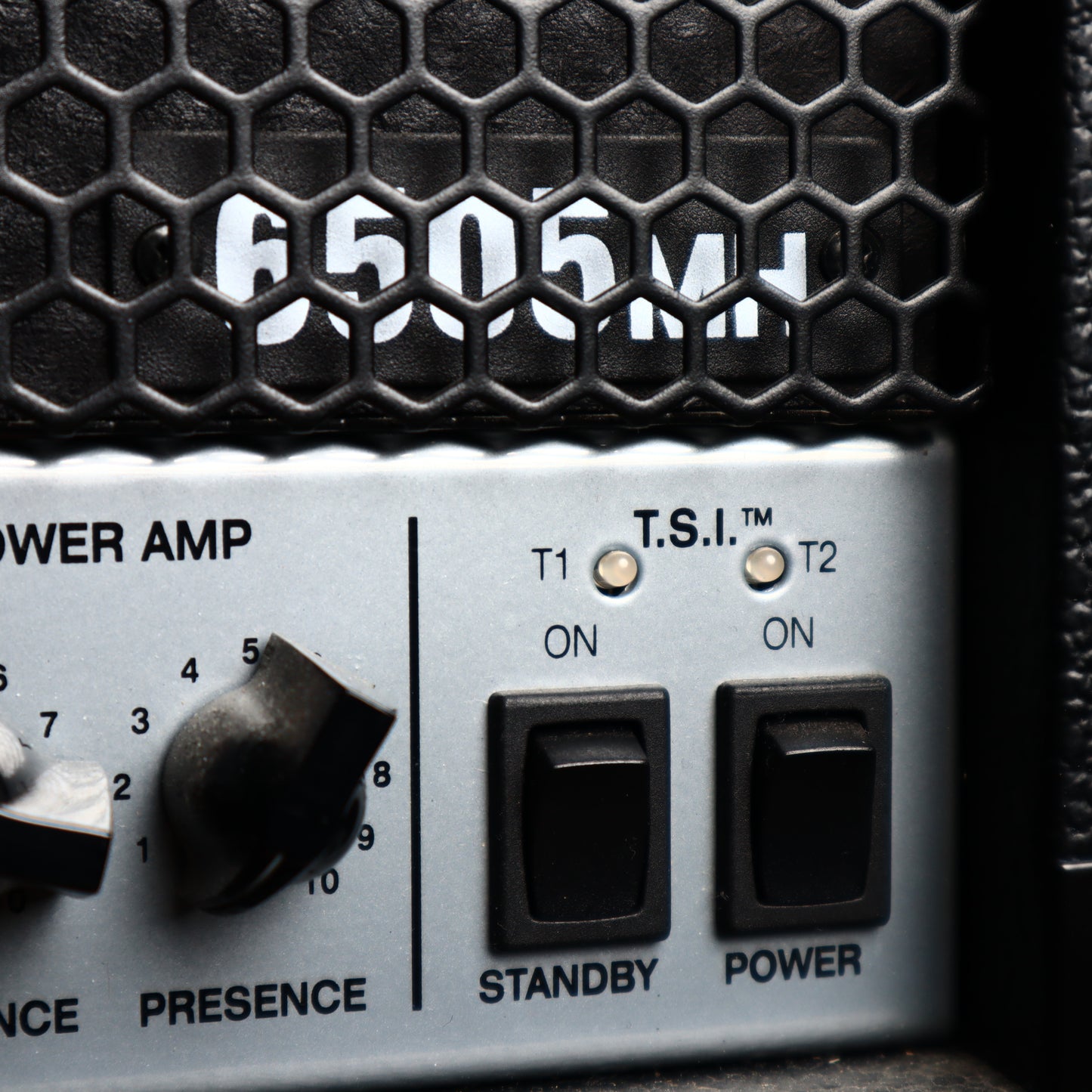 Peavey 6505® MH Guitar Amp Head (switch for 20 watts, 5 watts, or 1 watt output)