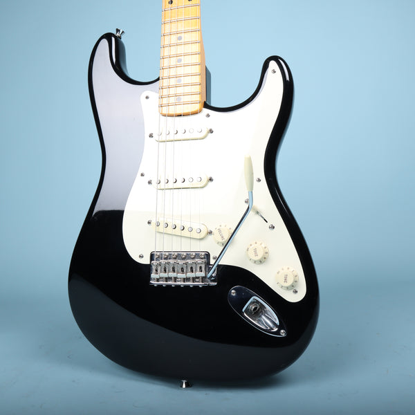 2018 Fender Eric Johnson Maple Neck Stratocaster Black Guitar