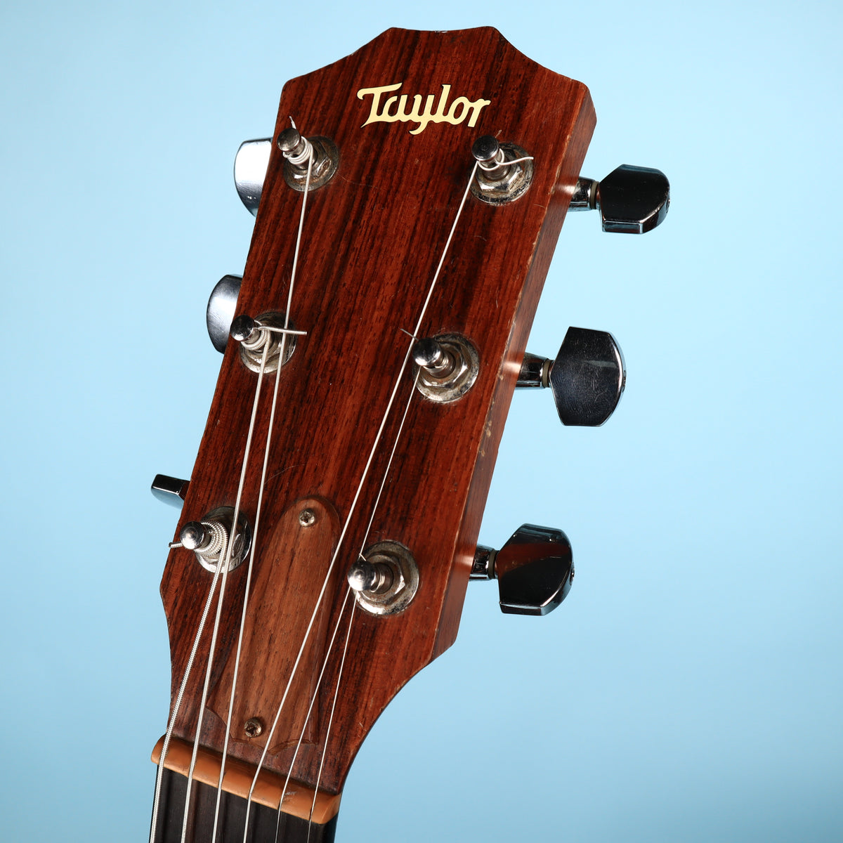 Guitarra Acústica Taylor 210 de 2004, EE. UU.