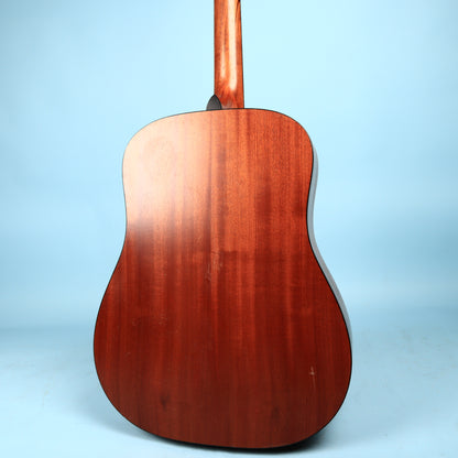 Guitarra Acústica Taylor 210 de 2004, EE. UU.