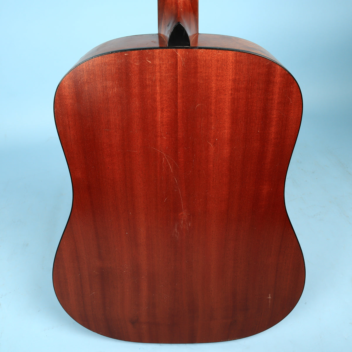 Guitarra Acústica Taylor 210 de 2004, EE. UU.