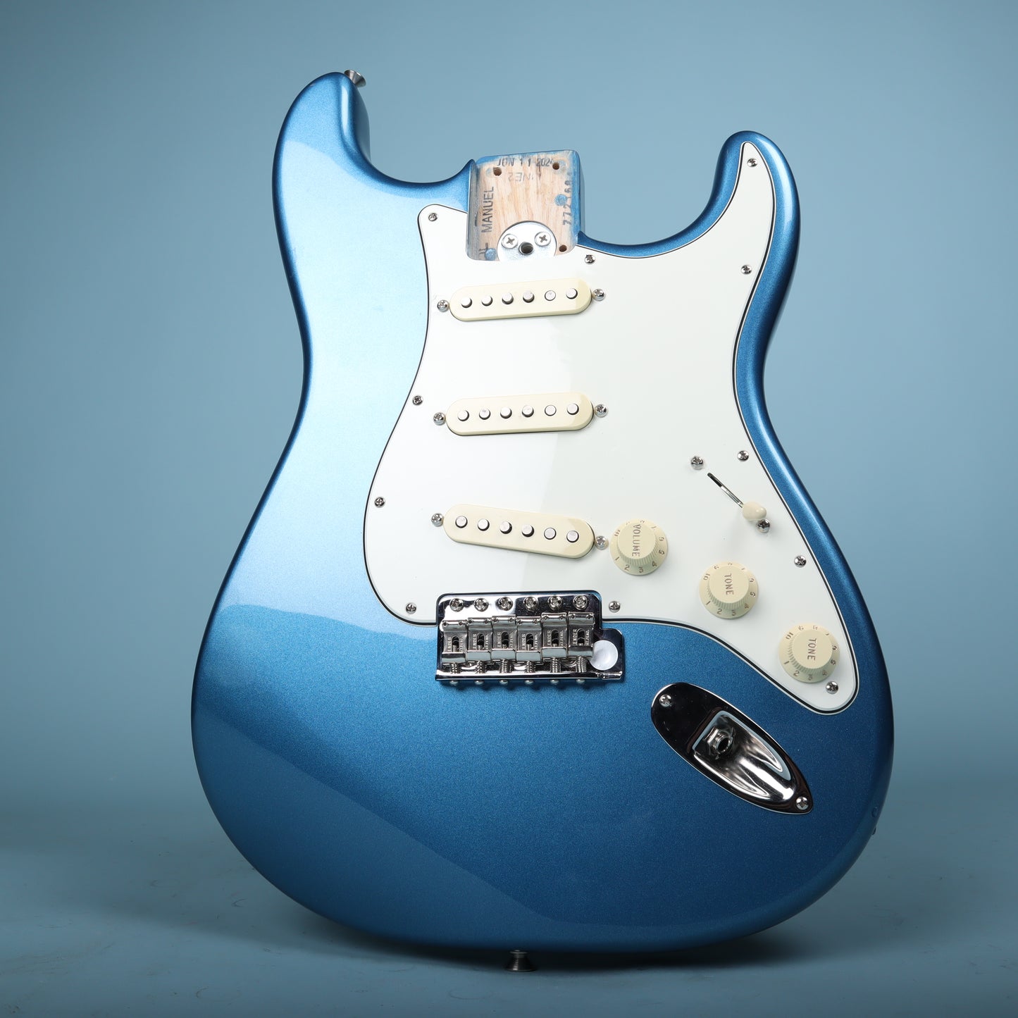 Fender AV II American Vintage 1973 Strat LOADED BODY 73 Ash Lake Placid Blue
