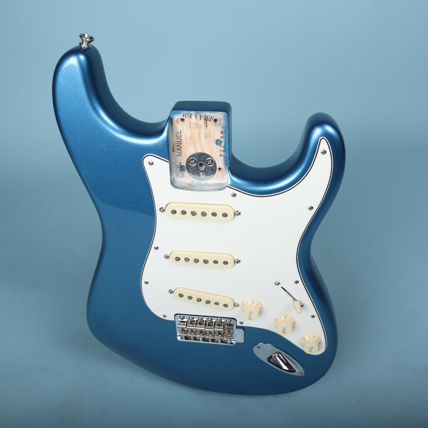 Fender AV II American Vintage 1973 Strat LOADED BODY 73 Ash Lake Placid Blue