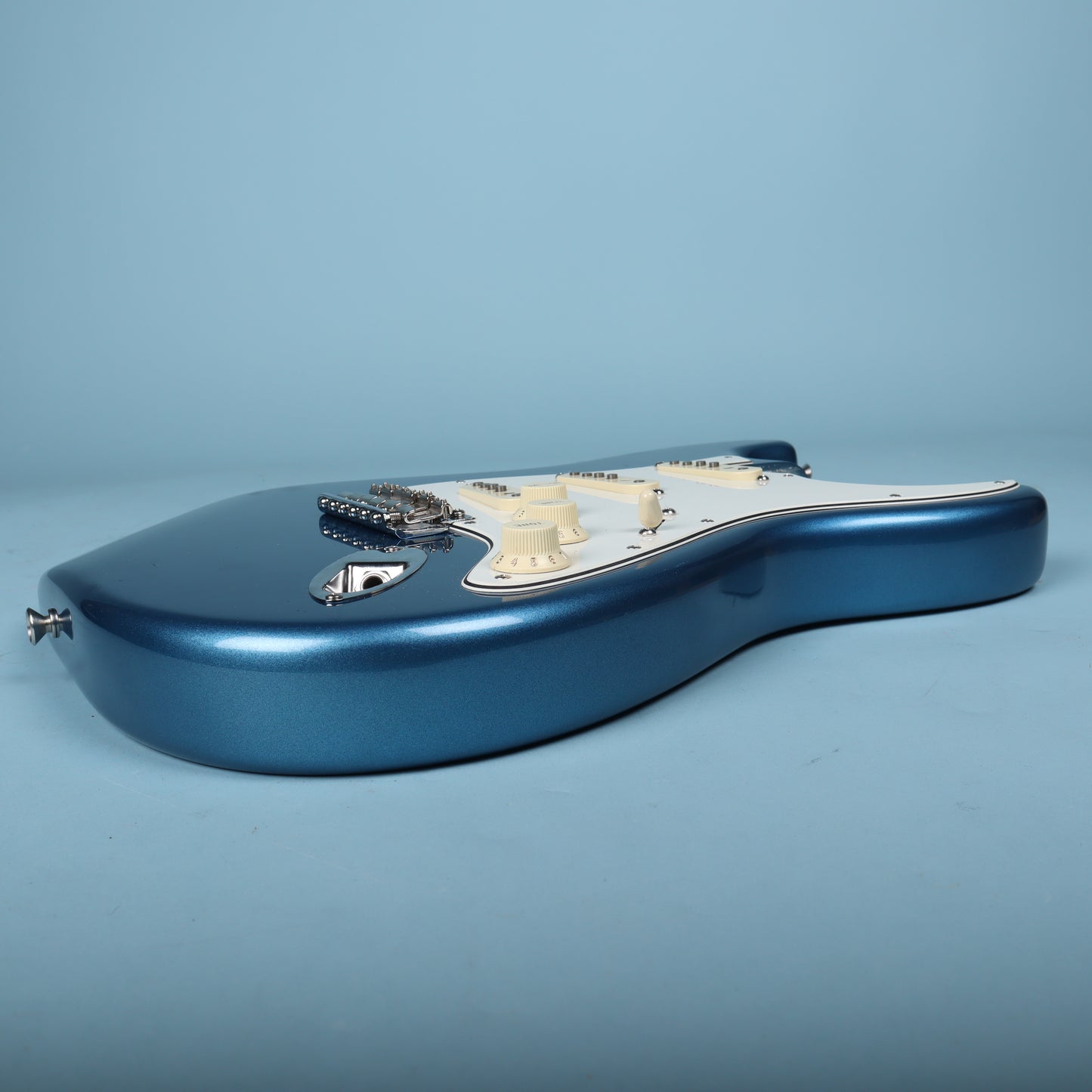 Fender AV II American Vintage 1973 Strat LOADED BODY 73 Ash Lake Placid Blue