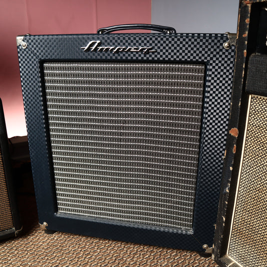Ampeg Rocket Bass Model B-100R 100 Watt 1x15" Bass Amp