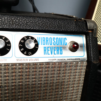 Vintage 1970s Fender Vibrosonic Reverb Amp Silverface