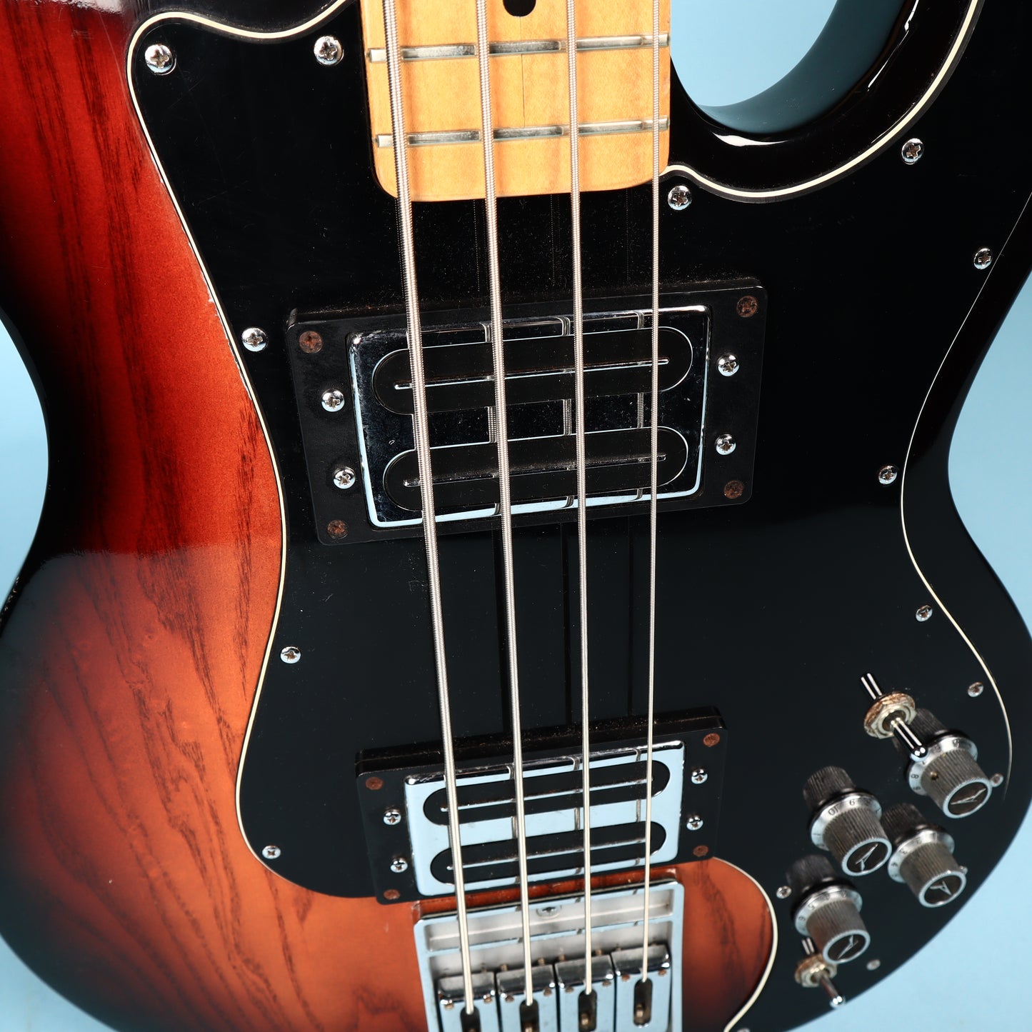 Vintage Original Peavey T-40 Bass Guitar Sunburst USA American