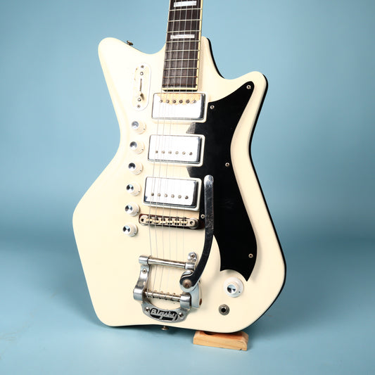 Vintage 1964 Valco Airline 3 Pickup Deluxe Res-O-Glass White