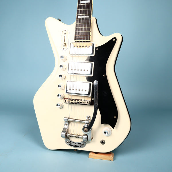 Vintage 1964 Valco Airline 3 Pickup Deluxe Res-O-Glass White