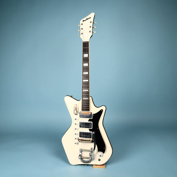 Vintage 1964 Valco Airline 3 Pickup Deluxe Res-O-Glass White