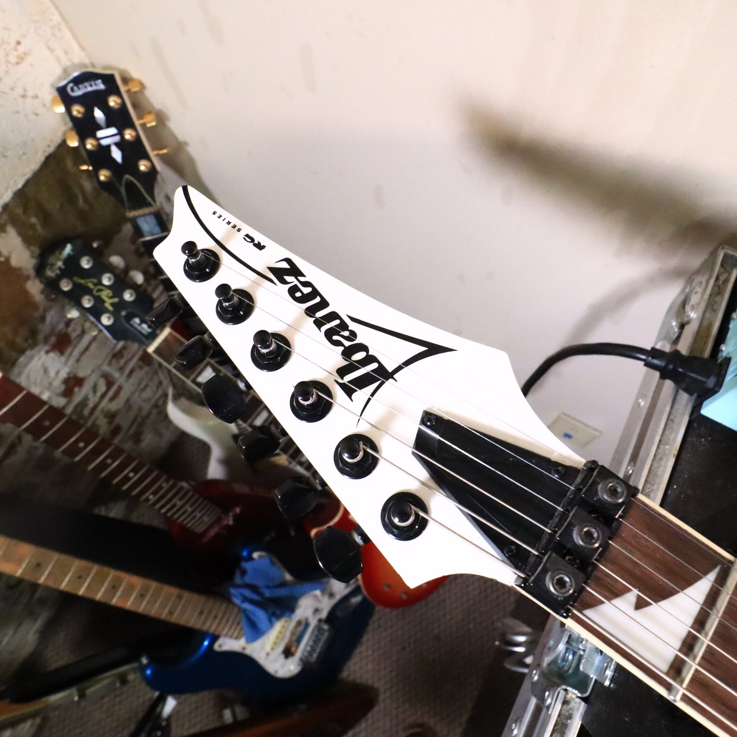 2014 Ibanez RG6001 RG Series Electric Guitar Center Exclusive White