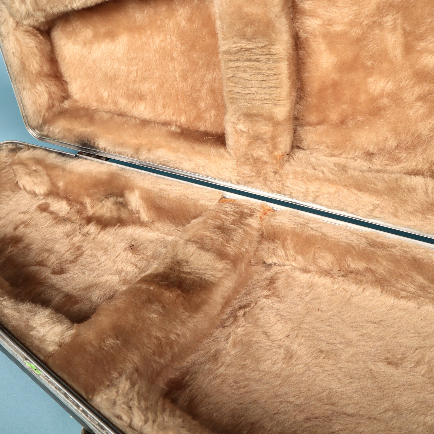 1970's Vintage MusicMan Music Man Bass Hardshell Case Tan Interior