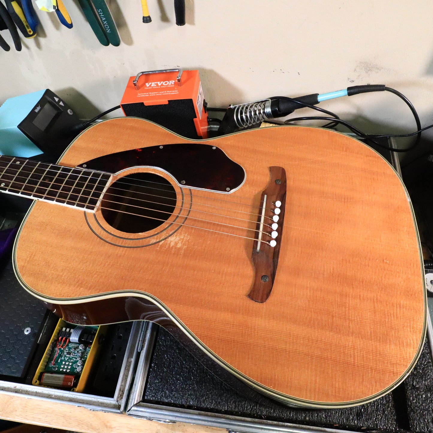 Vintage Fender F-1050 Acoustic Guitar (Harmony "Stella" H-949)
