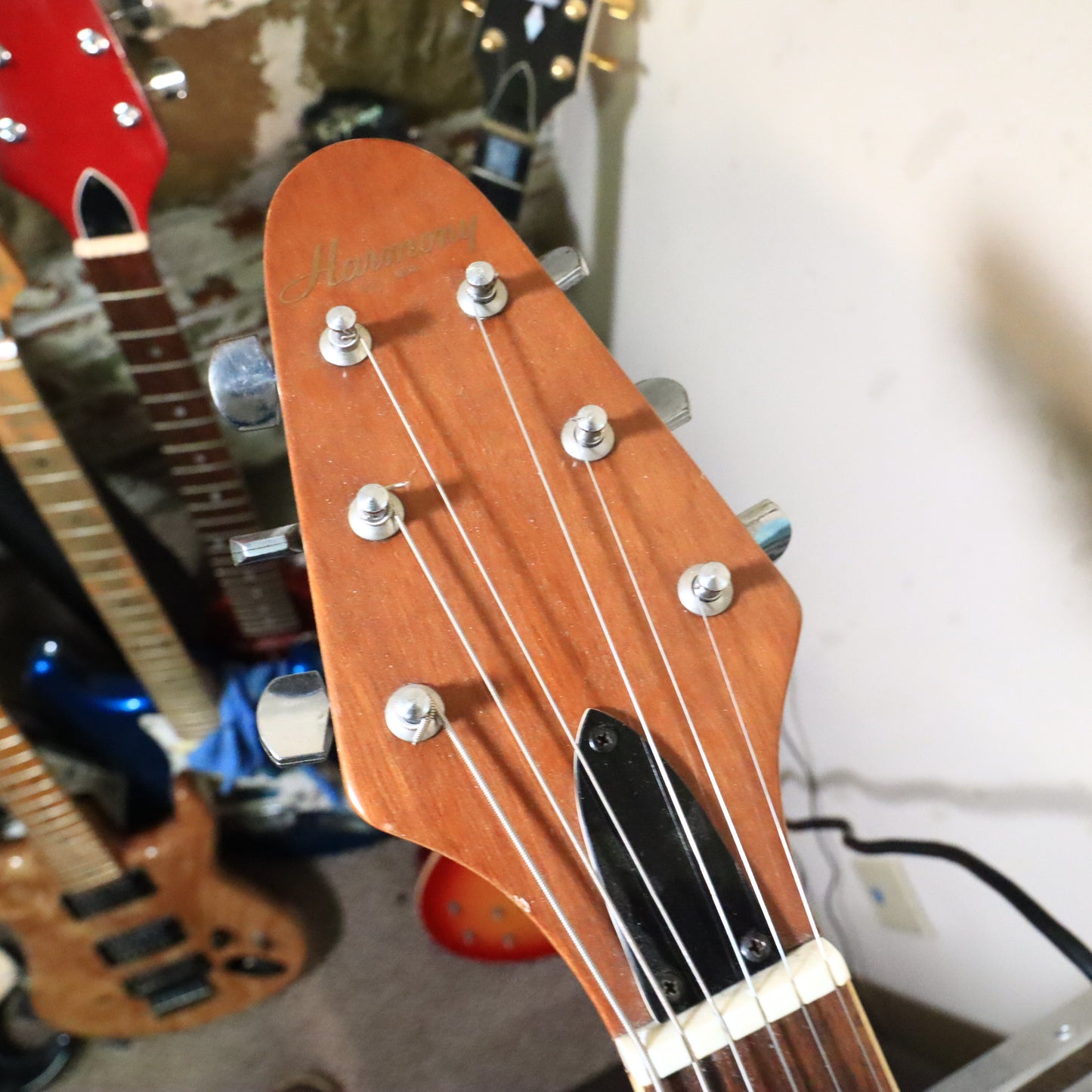 1971 Harmony Marquis V-Style Electric Guitar Natural V666