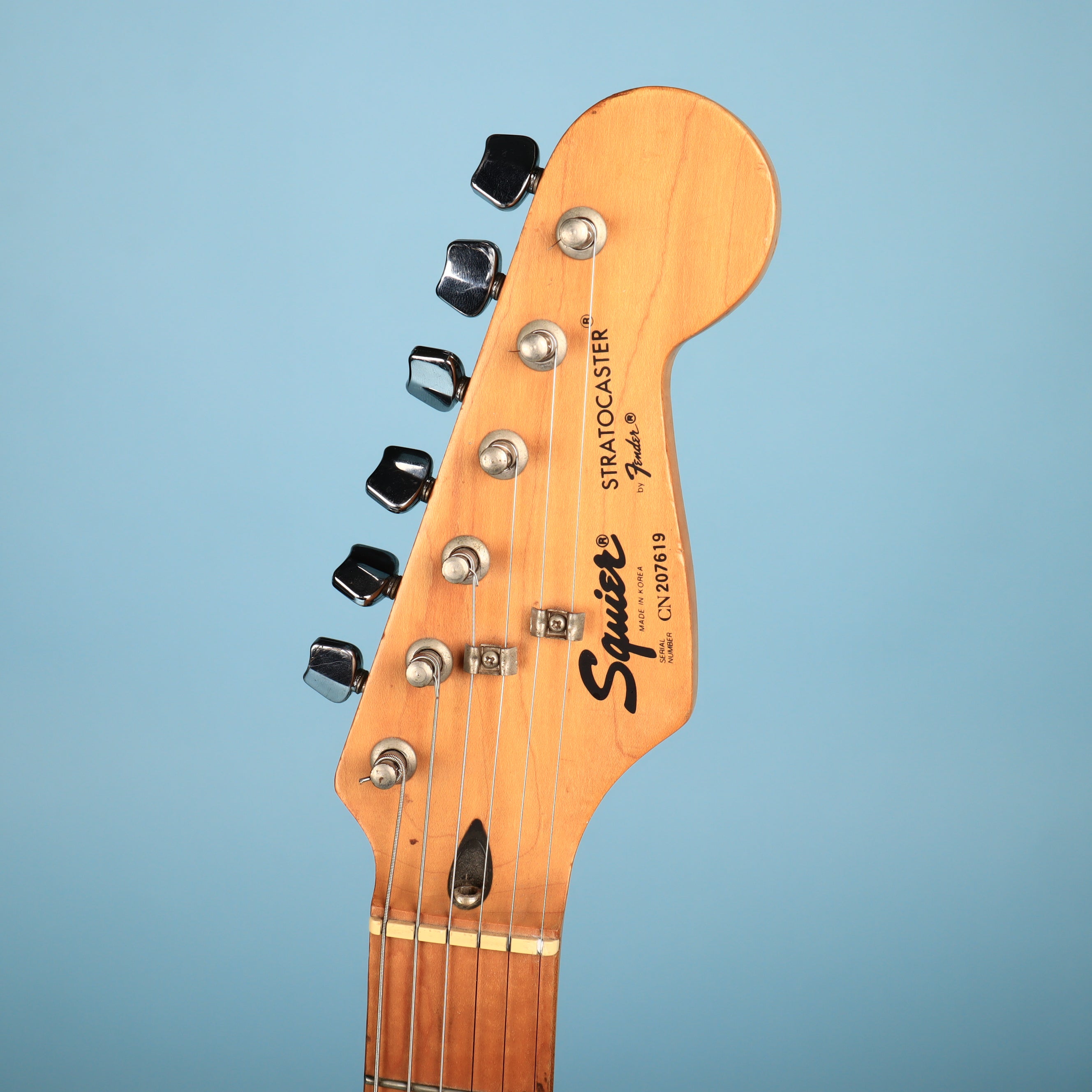 1992 Squier MIK Stratocaster Korea Off-White Maple Neck – GuitarFinds