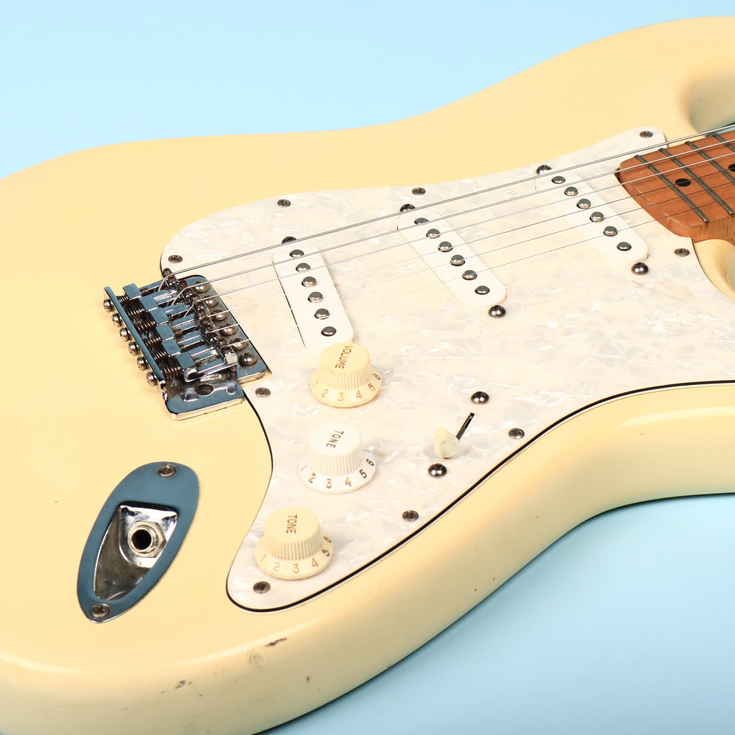 1992 Squier MIK Stratocaster Korea Off-White Maple Neck