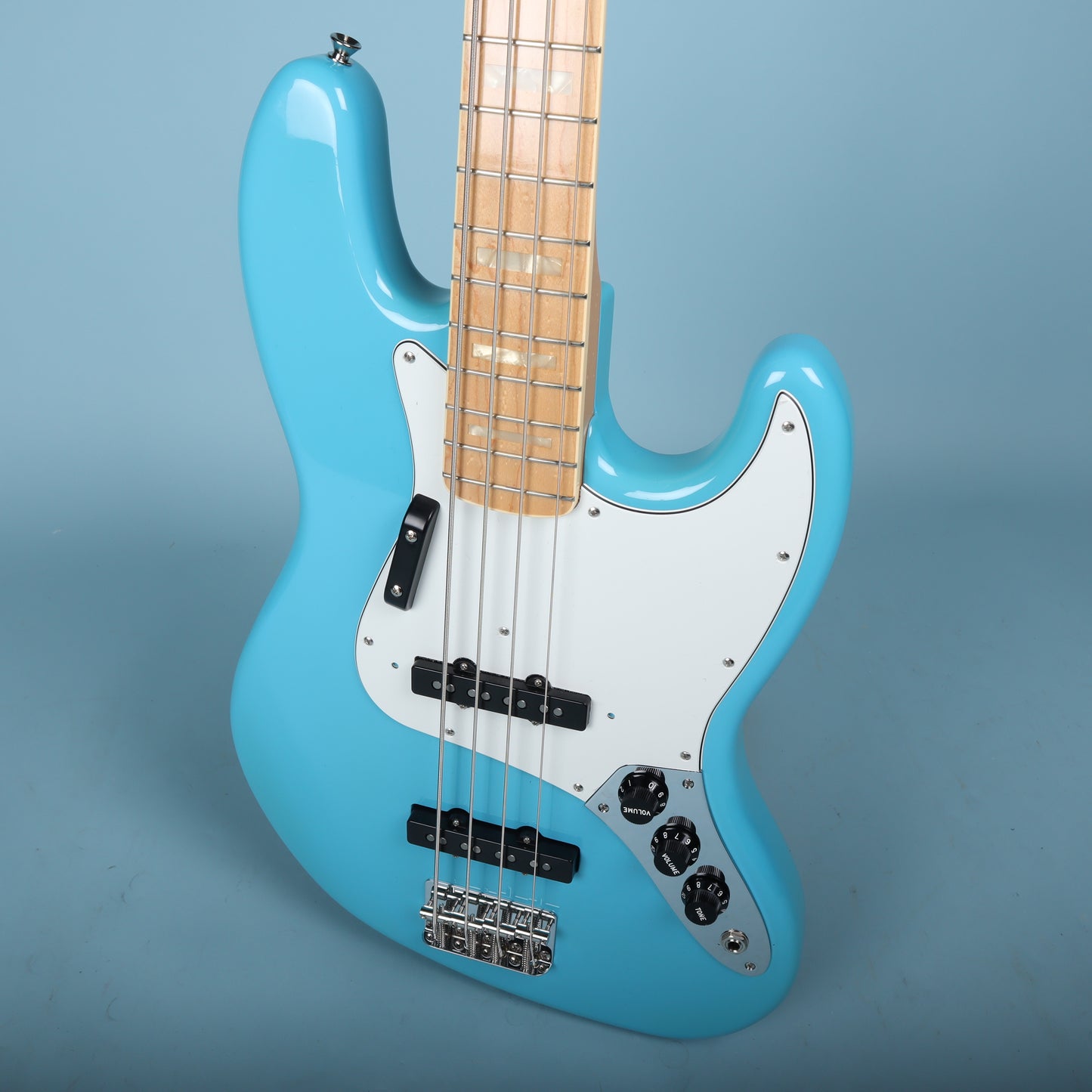 Fender Made in Japan Limited International Color Jazz Bass Maui Blue