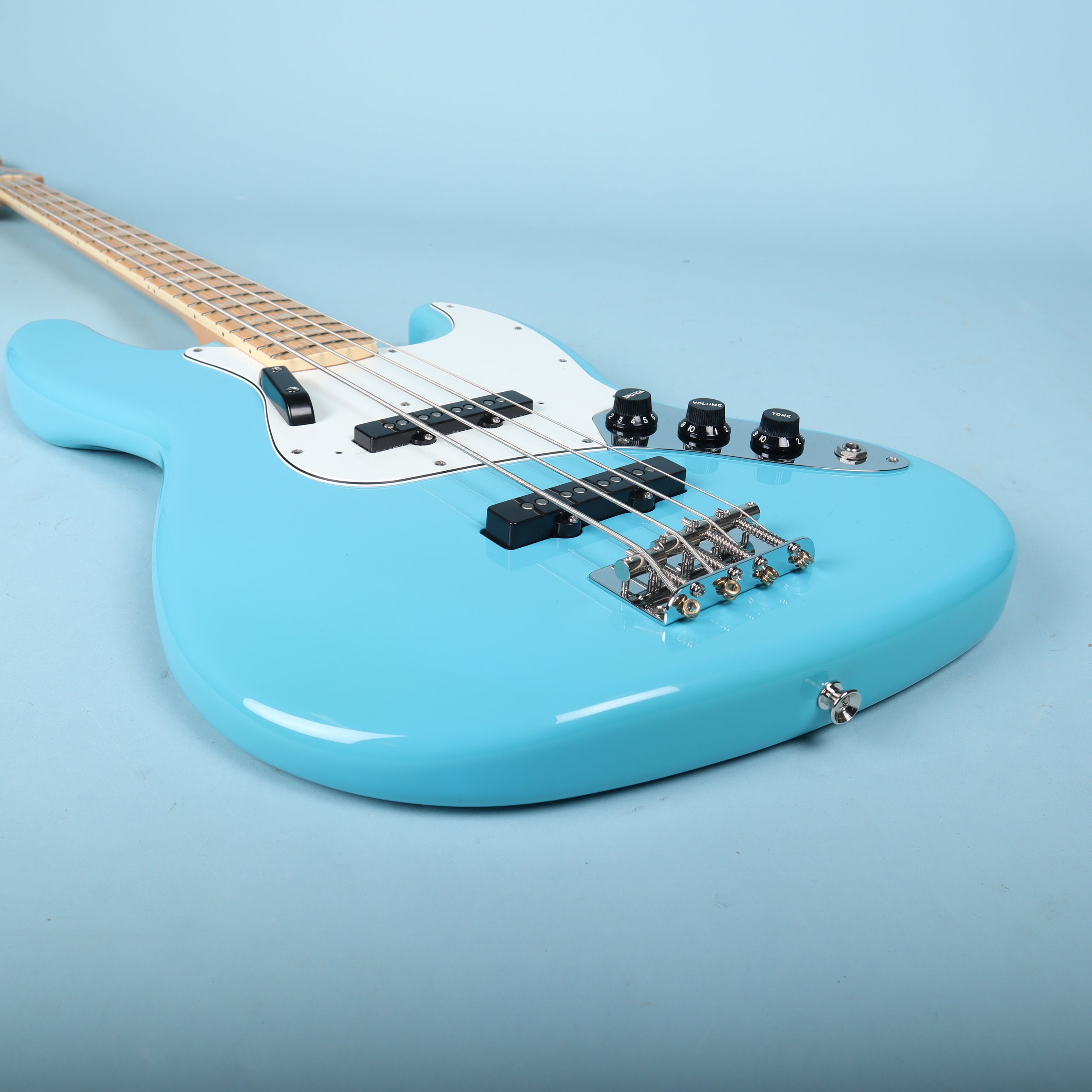 Fender Made in Japan Limited International Color Jazz Bass Maui