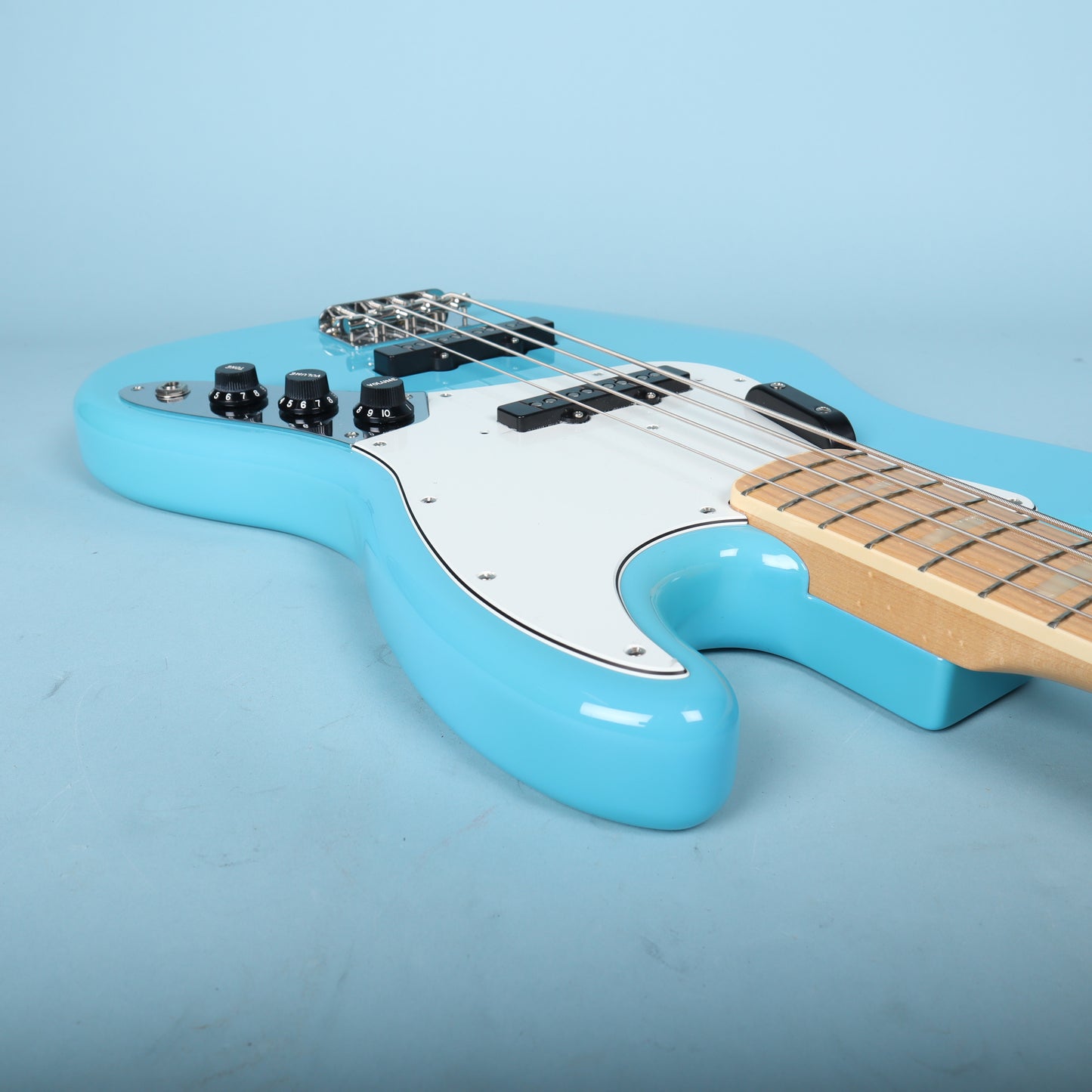 Fender Made in Japan Limited International Color Jazz Bass Maui Blue