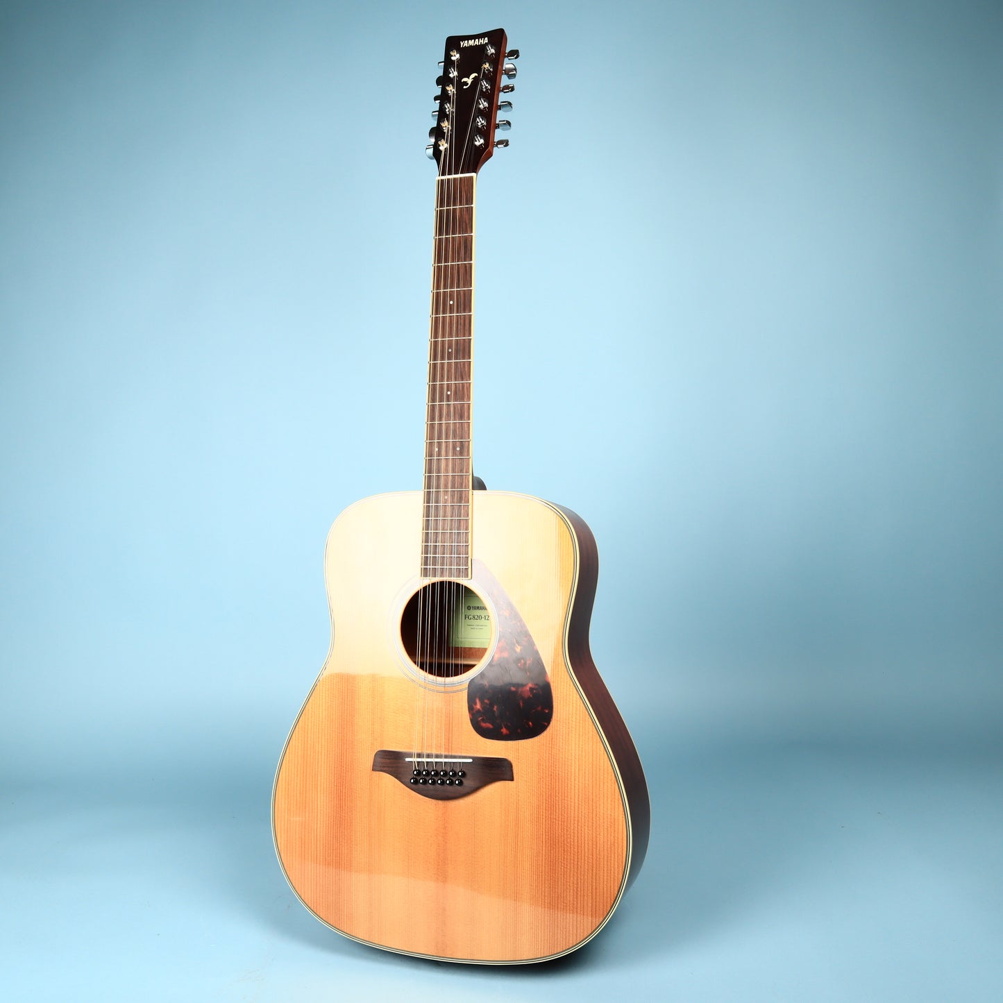 Yamaha FG820-12 Dreadnought 12 String Acoustic Guitar Solid Spruce Top Natural