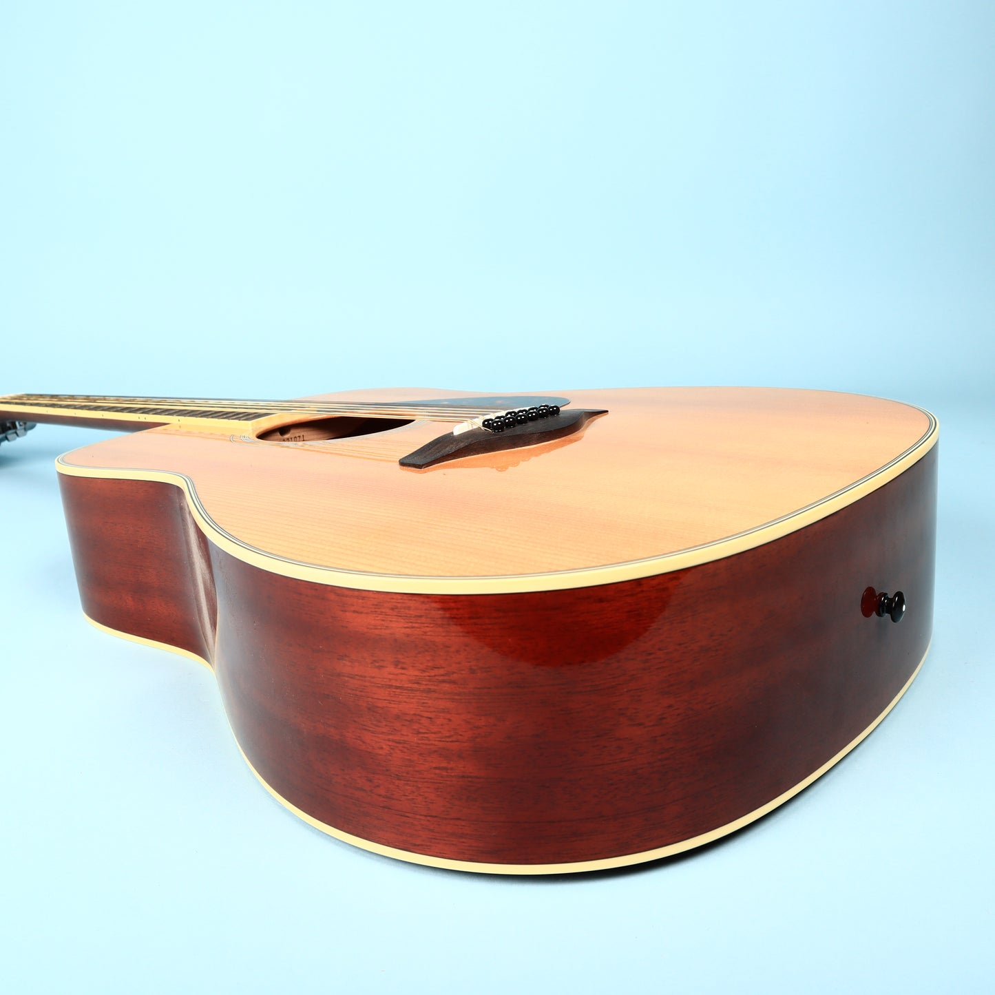 Yamaha FG820-12 Dreadnought 12 String Acoustic Guitar Solid Spruce Top Natural