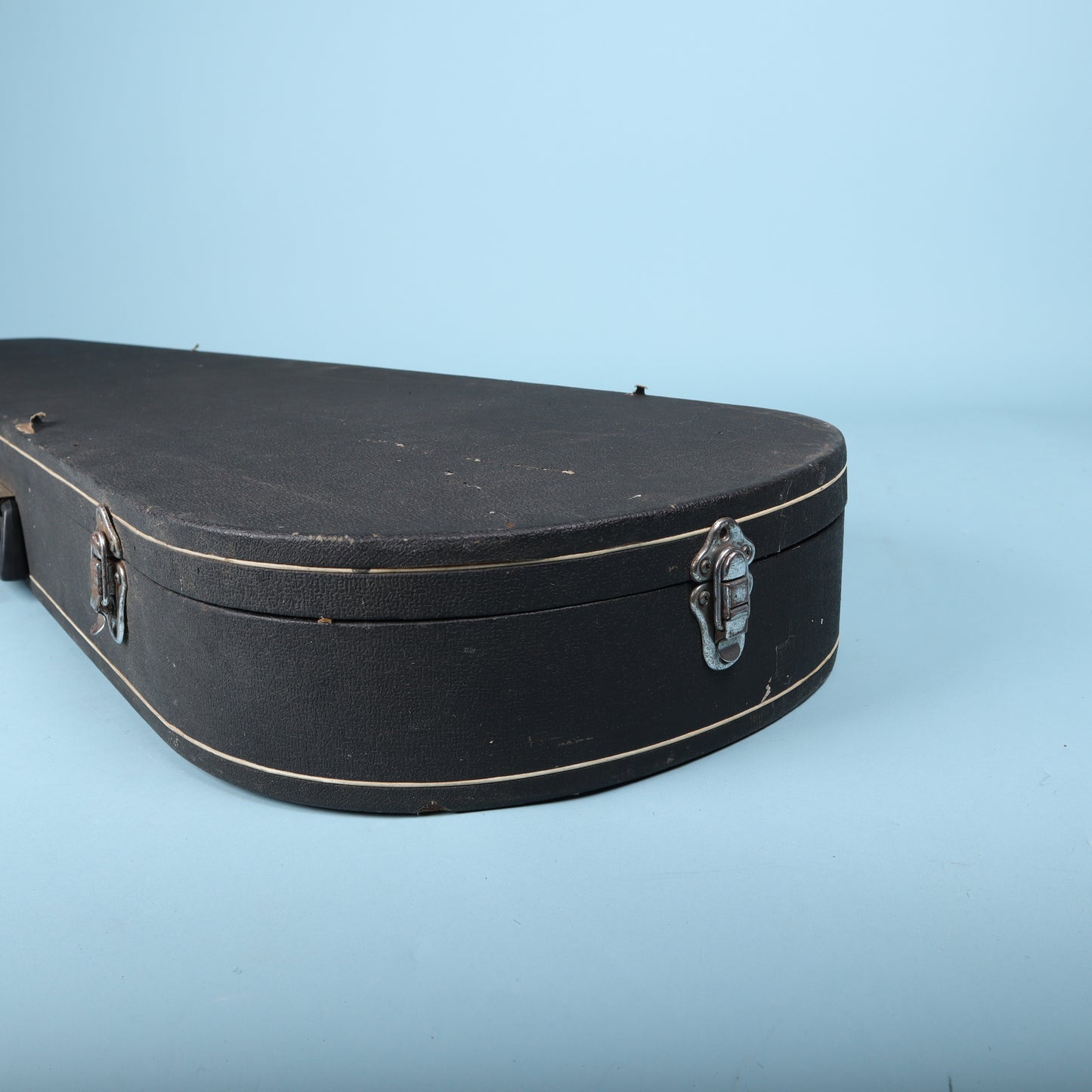 Vintage Vox Teardrop Bass Guitar Violin Case "Leo's Music Oakland Ca"