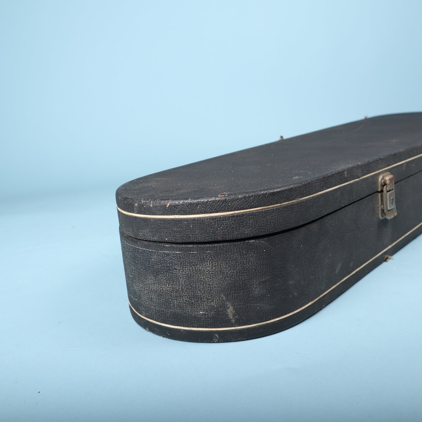 Vintage Vox Teardrop Bass Guitar Violin Case "Leo's Music Oakland Ca"