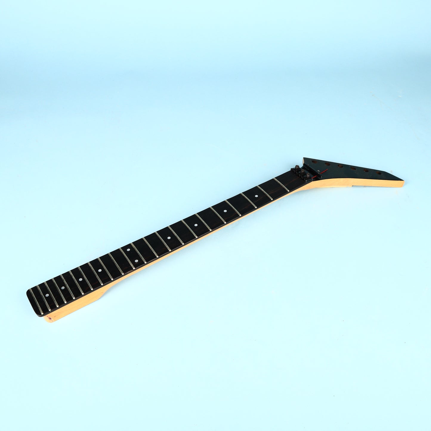 LaSido Made in Canada Neck Pointy Shredder