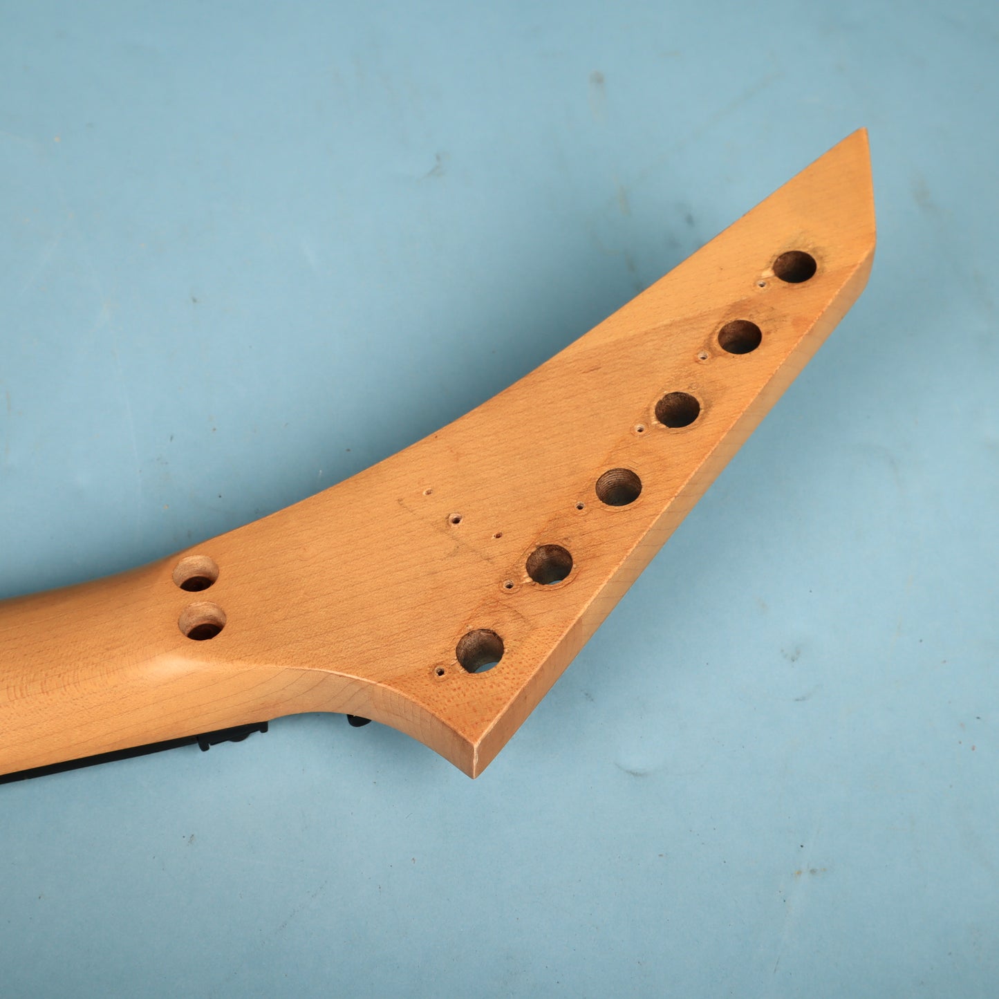 LaSido Made in Canada Neck Pointy Shredder