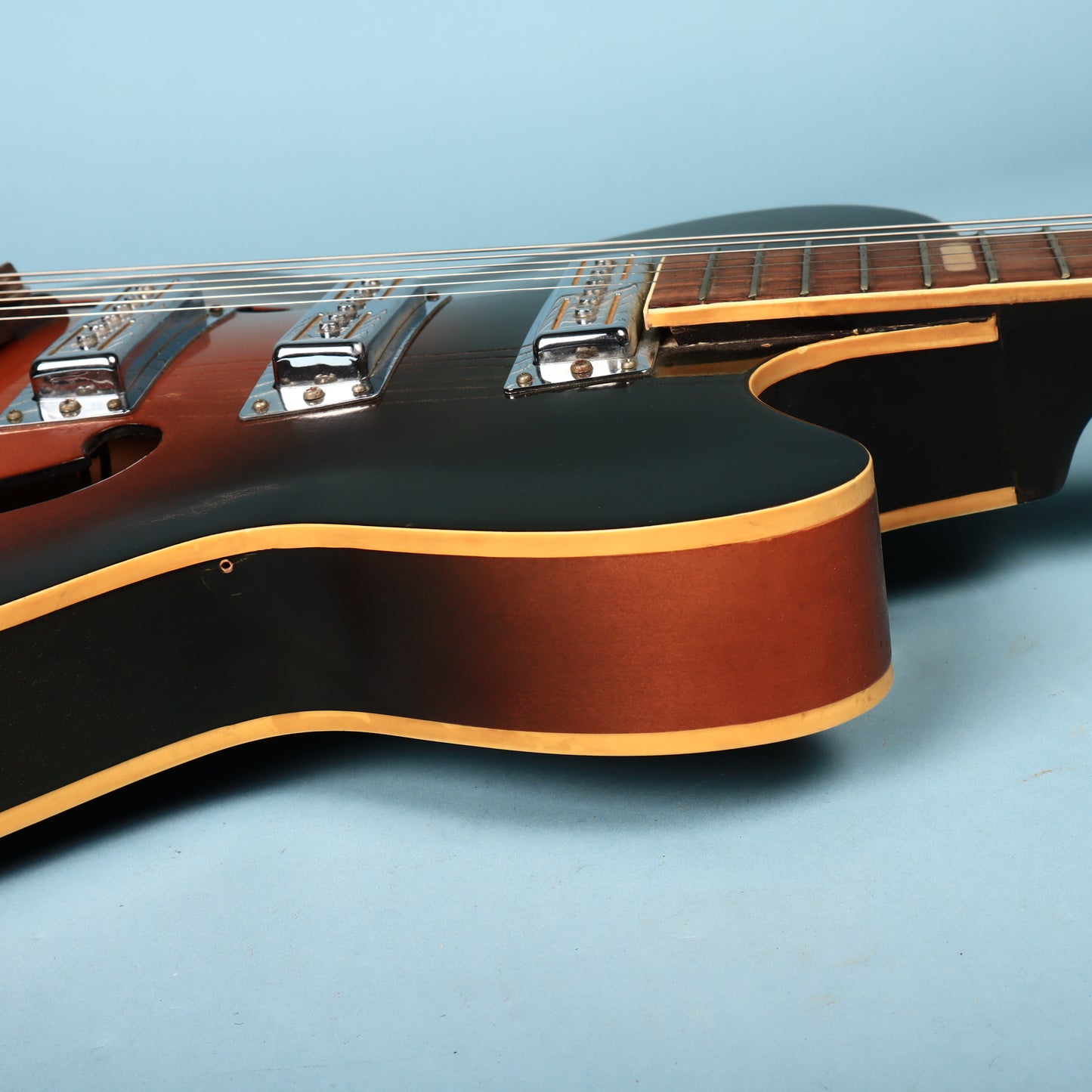 '60s Decca Teisco Hollowbody Sunburst 3 Pickup DMI 502 Electric Guitar