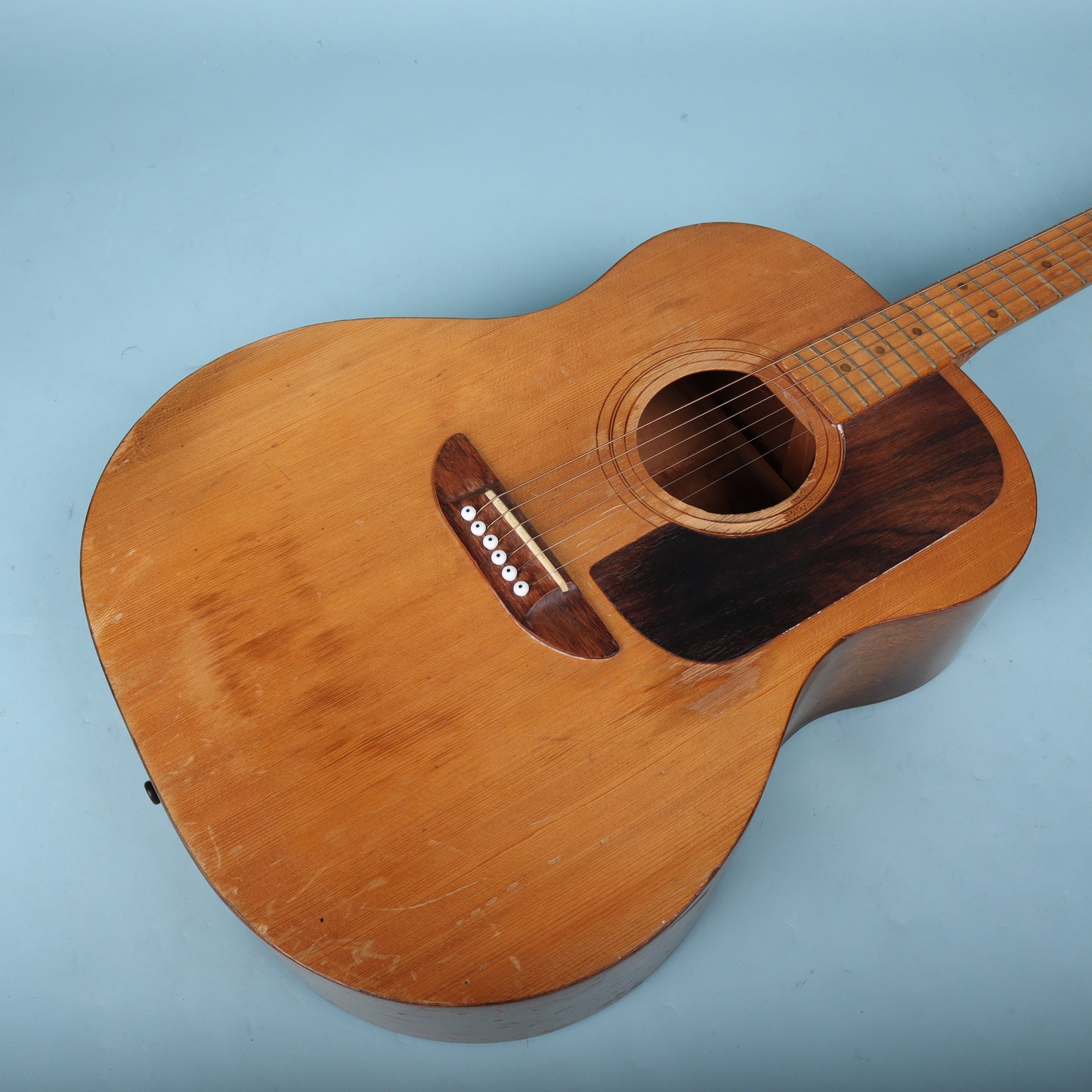 Ernie Ball Earthwood Vintage Acoustic 6 String Guitar
