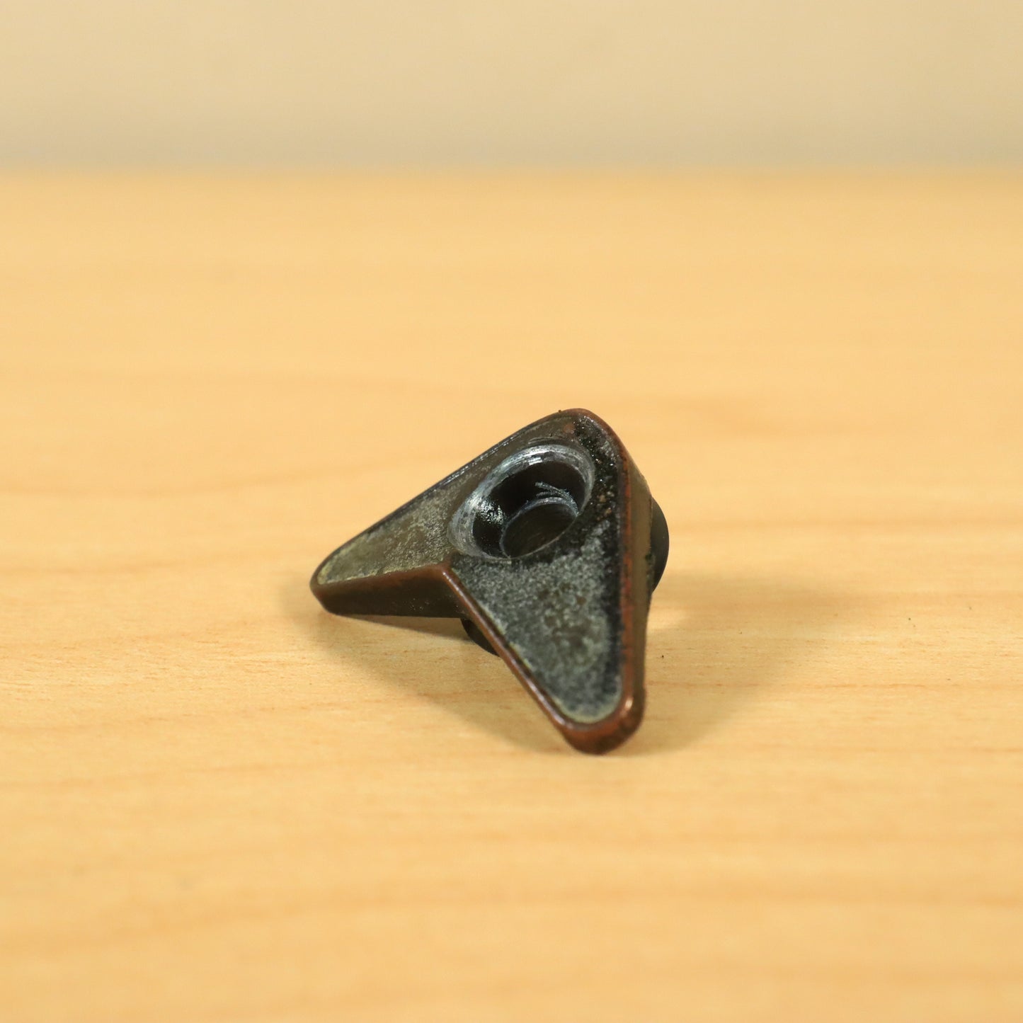 1984 IBANEZ BOOMERANG V Arrow Strap Button (1) Black Roadstar 1985 Part