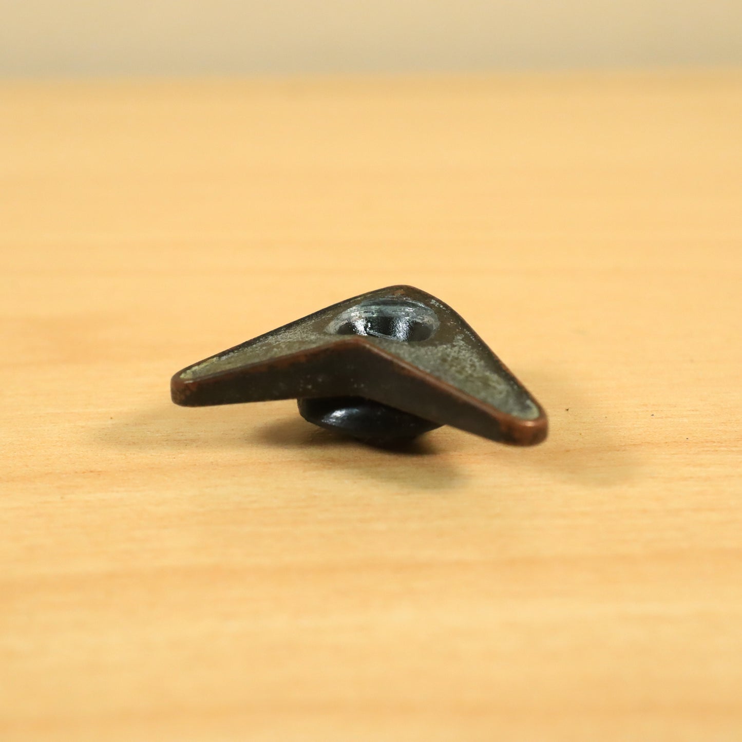 1984 IBANEZ BOOMERANG V Arrow Strap Button (1) Black Roadstar 1985 Part