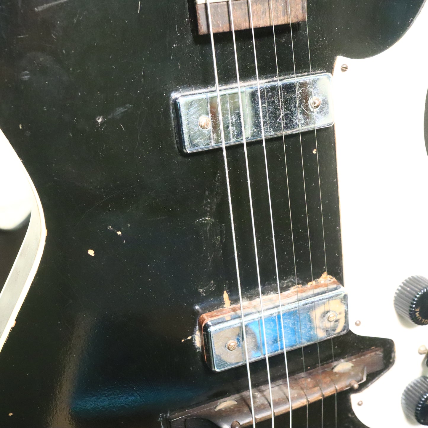Silvertone 1420 Vintage Stratotone Black Electric Guitar