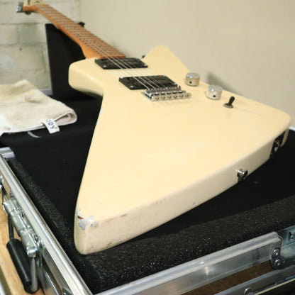 Hondo Deluxe Series 780 Explorer White Electric Guitar