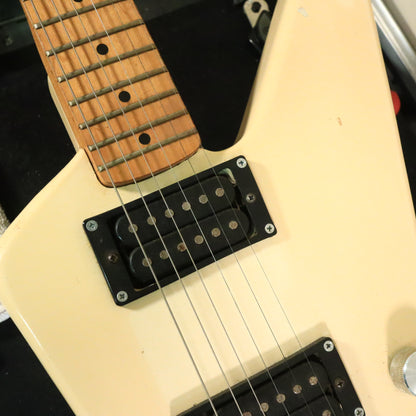 Hondo Deluxe Series 780 Explorer White Electric Guitar