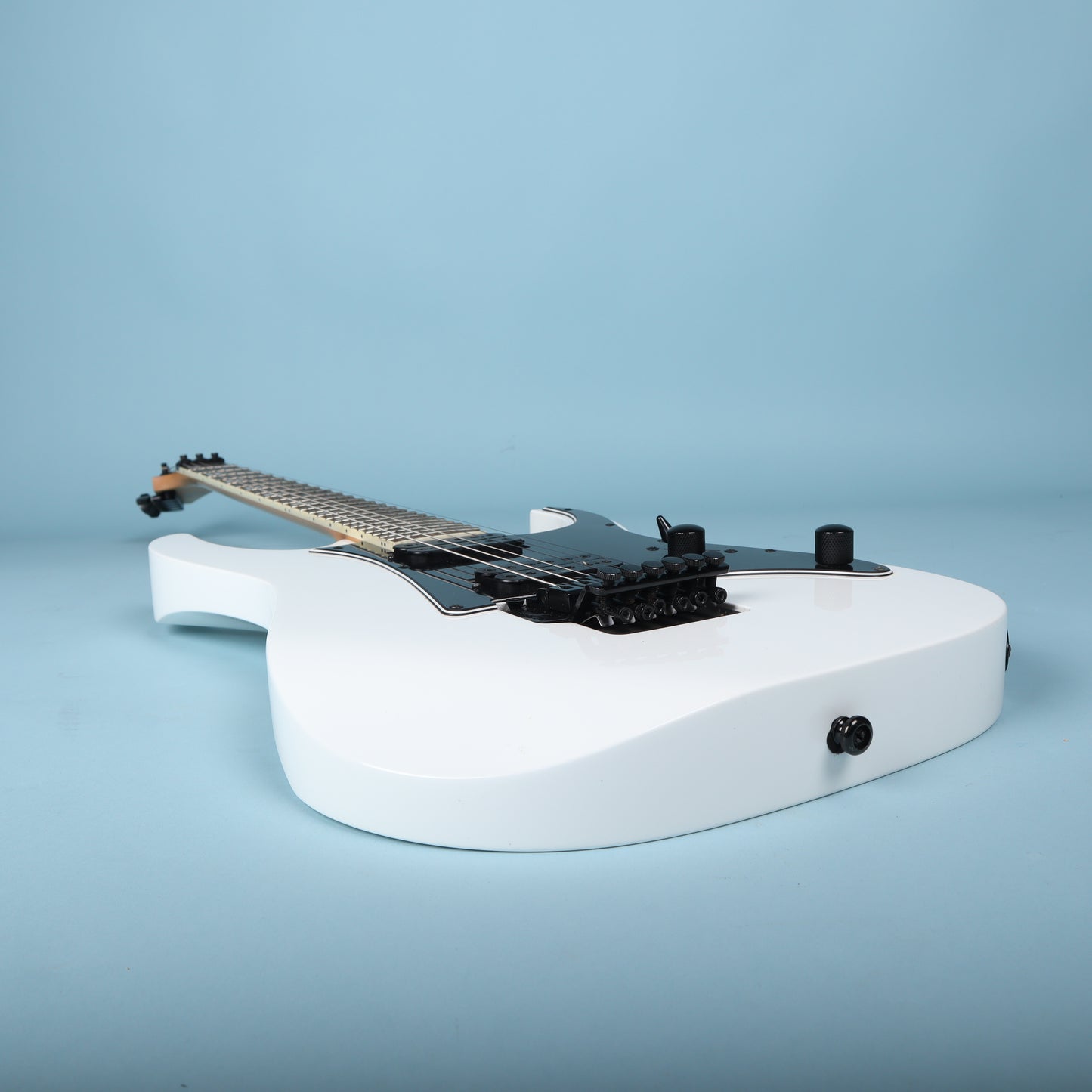 2014 Ibanez RG6001 RG Series Electric Guitar Center Exclusive White