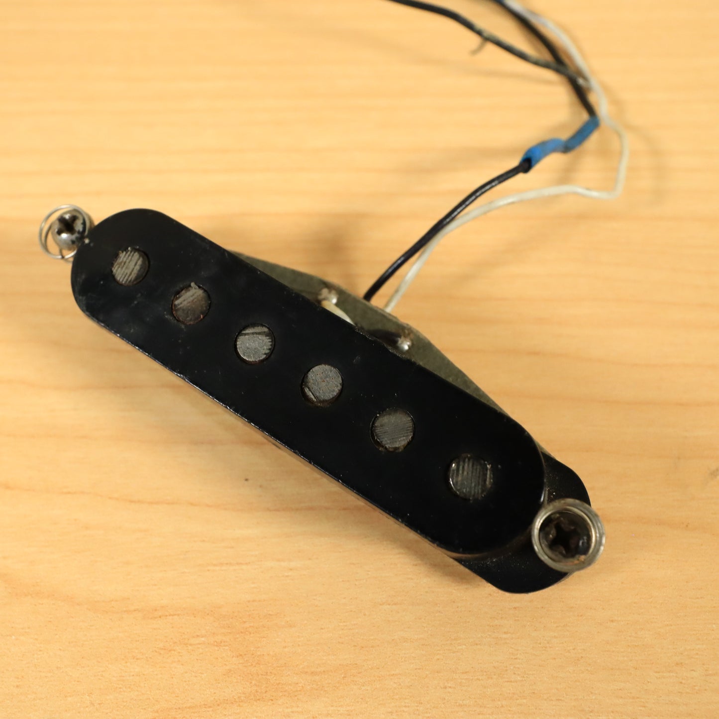 (1) Vintage 1979 Fender USA Stratocaster Grey Bottom Pickup 5.91ohms