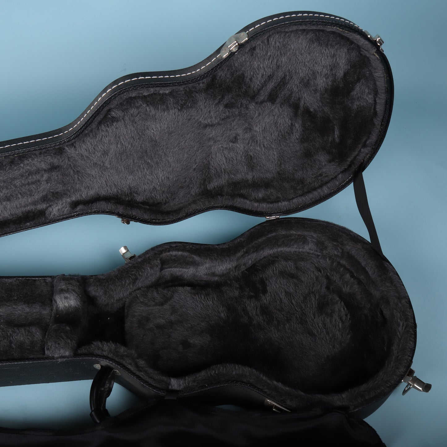 2002 Gibson USA Les Paul Hardshell Case Black Snakeskin Combination Lock Shroud