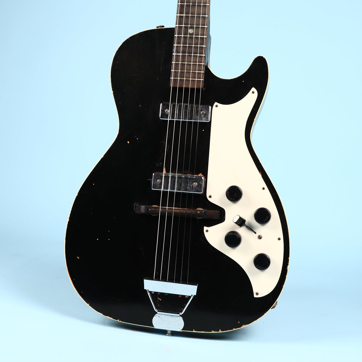 Silvertone 1420 Vintage Stratotone Black Electric Guitar