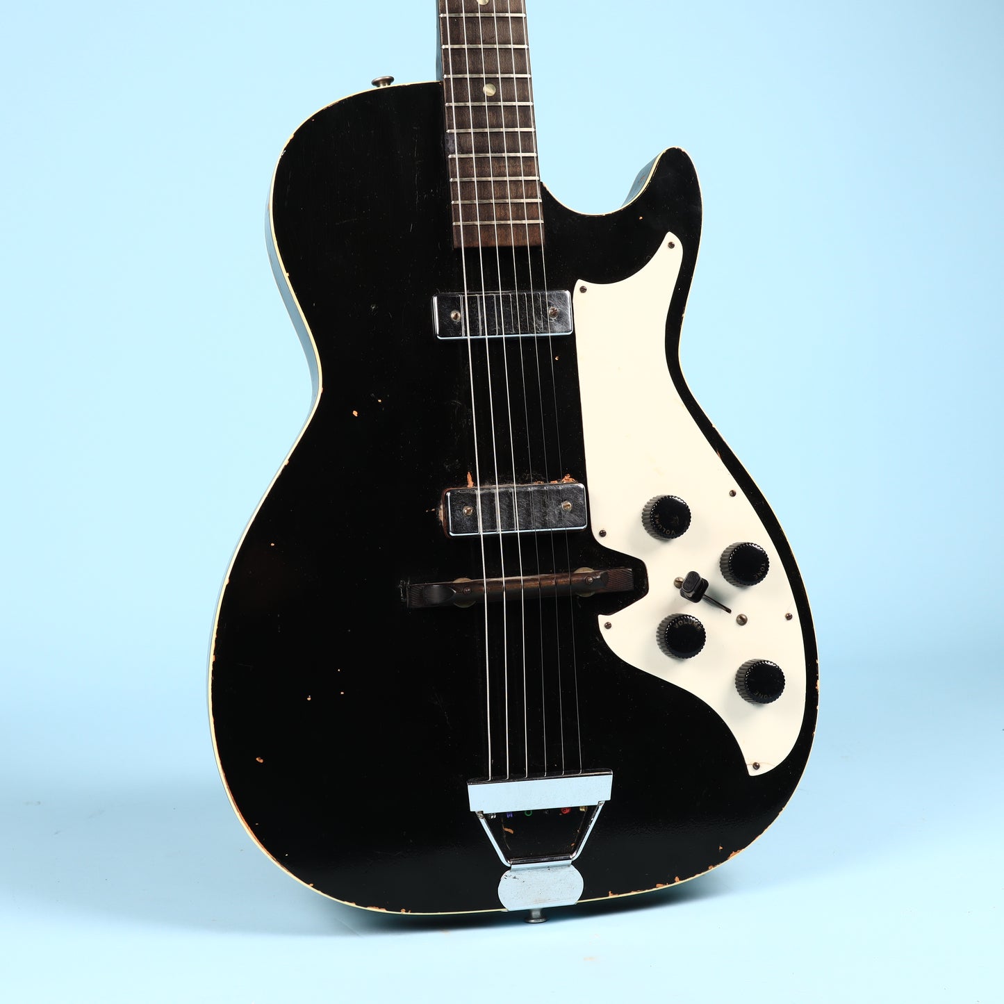 Silvertone 1420 Vintage Stratotone Black Electric Guitar