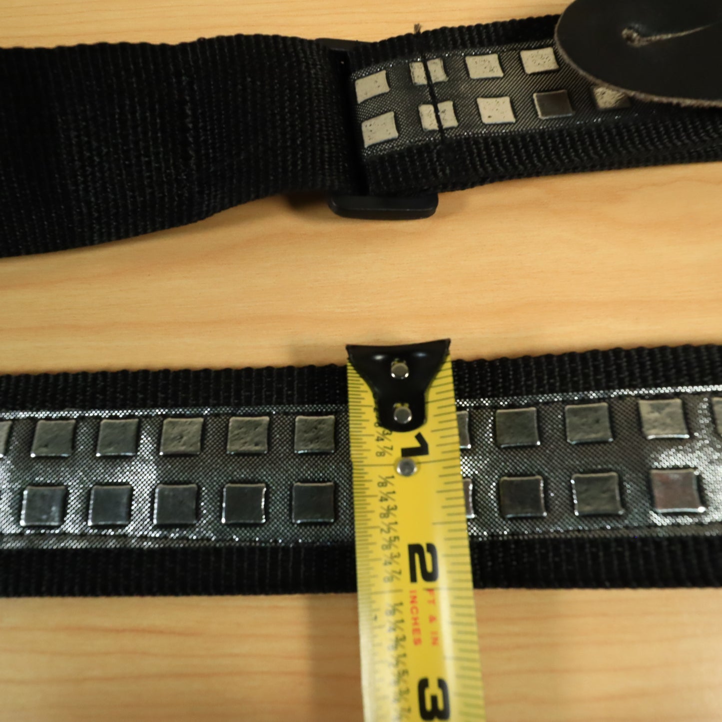 LM Studded Guitar Strap Black