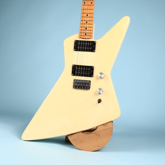 Hondo Deluxe Series 780 Explorer White Electric Guitar
