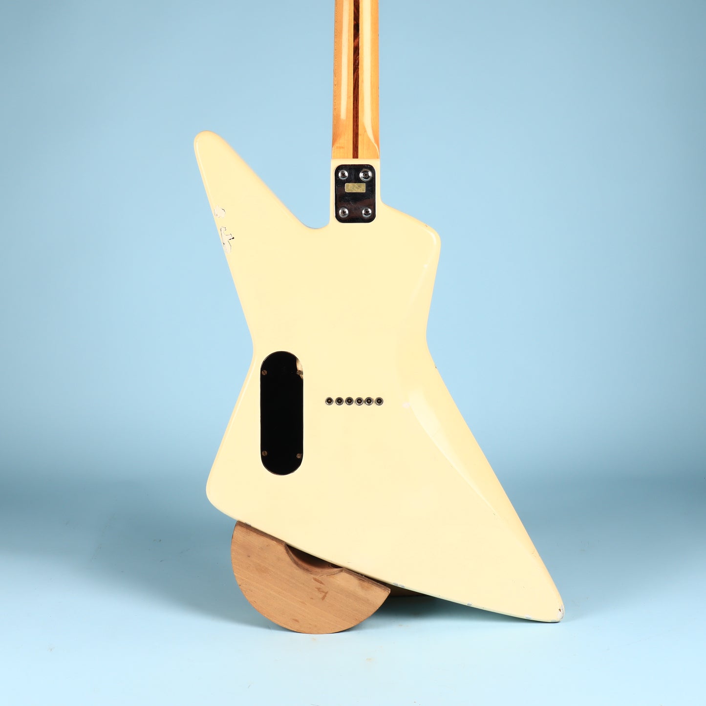 Hondo Deluxe Series 780 Explorer White Electric Guitar