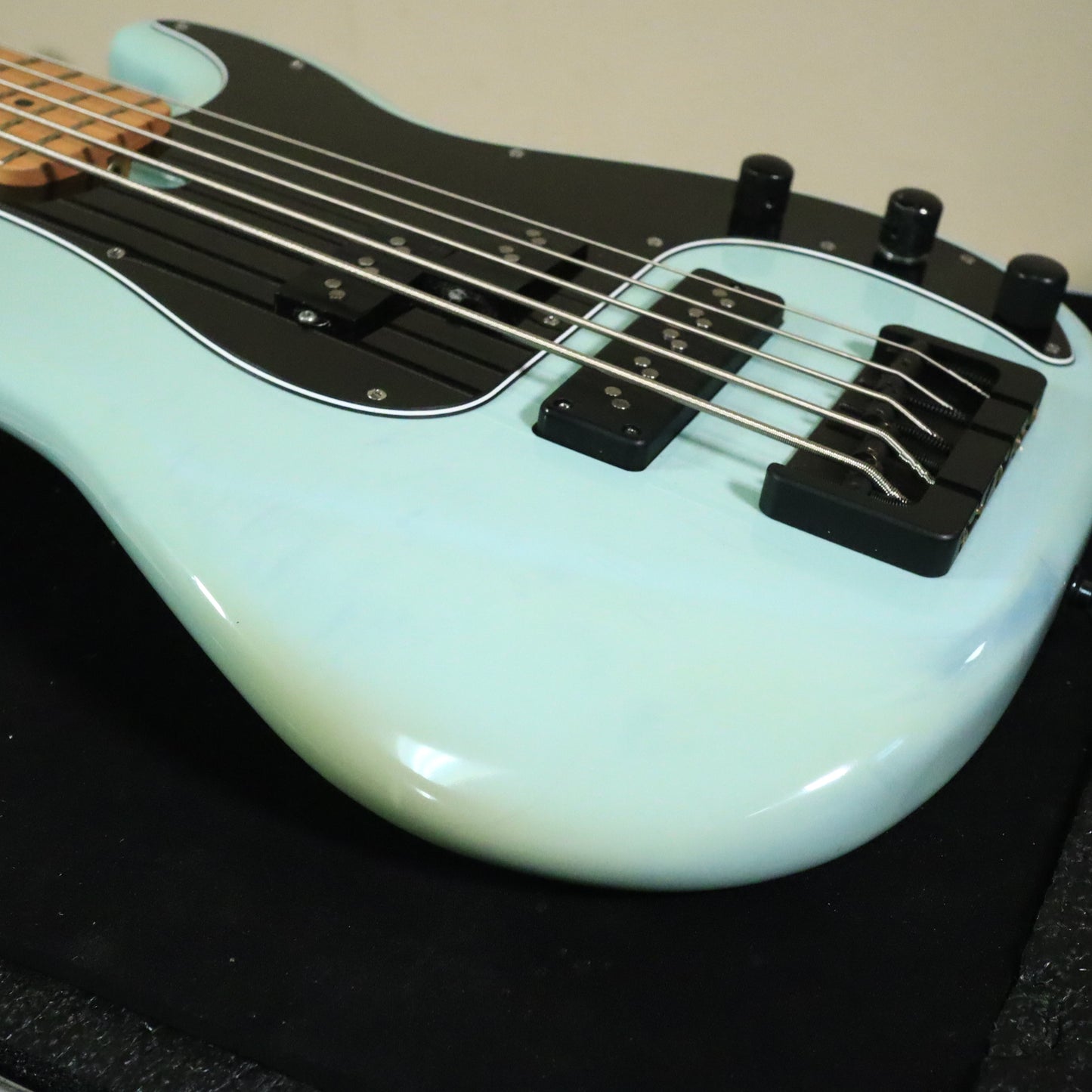 Nordstrand Audio Nordy 5 String Bass Guitar - Blue