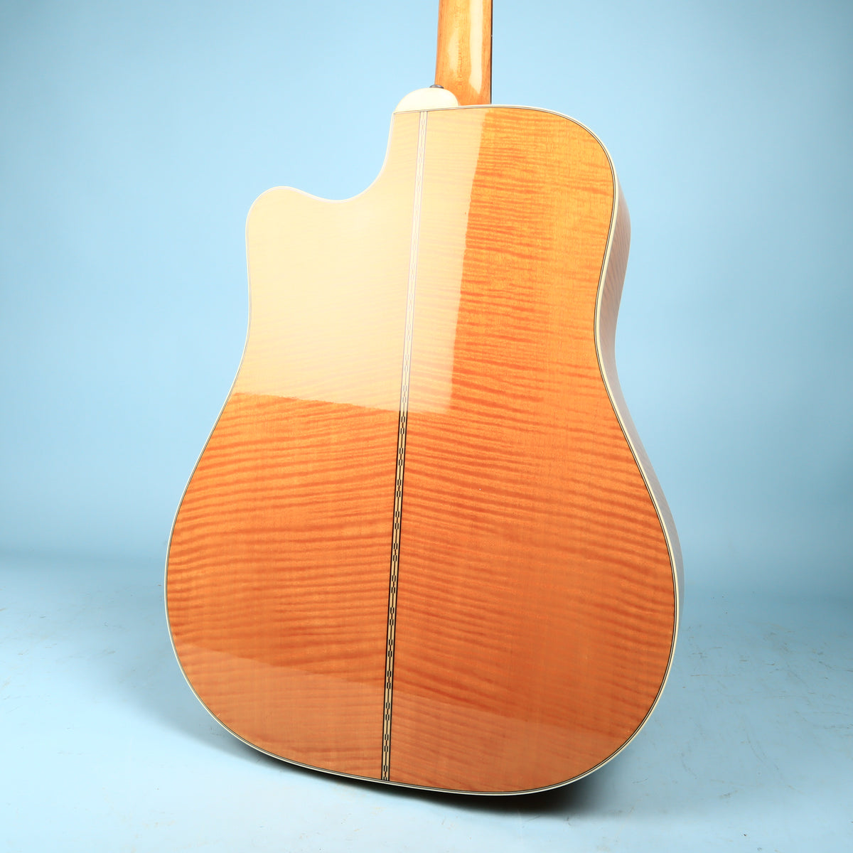 Guitarra acústica-eléctrica Takamine EF-350MC de abeto y arce de 1997